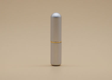 Slim Matt Silver Custom Lip Balm Tube 4.5g Nhôm Chất liệu ngoại hình